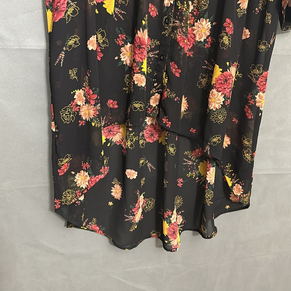 Torrid Black Floral Top - Picture 7 of 7